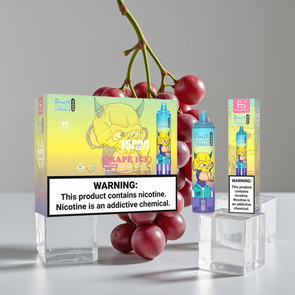 RandM Fumot Tornado 15000 Puffs عصير عنب مثلج شاشة LCD شاحن Type-C