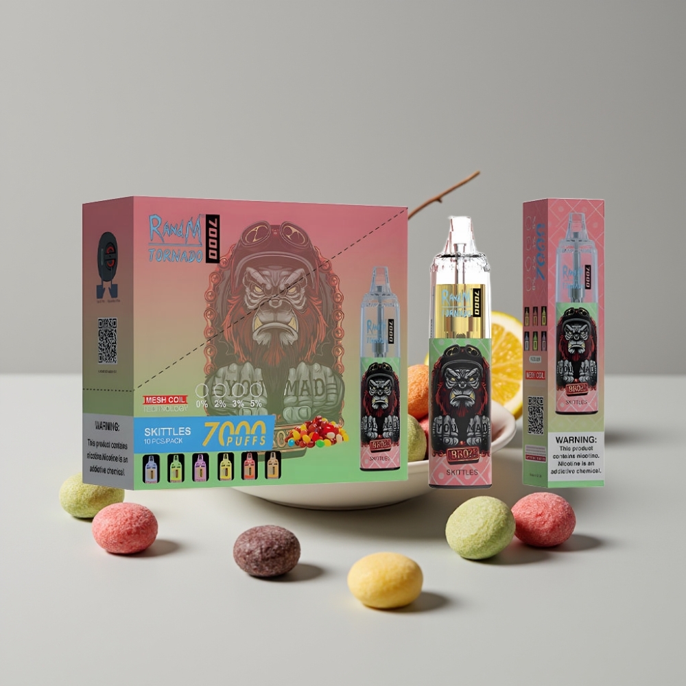 RandM Fumot Tornado 7000 نفحات مع نكهة سكيتلز، 14 مل سائل، شاحن Type-C، ضوء RGB